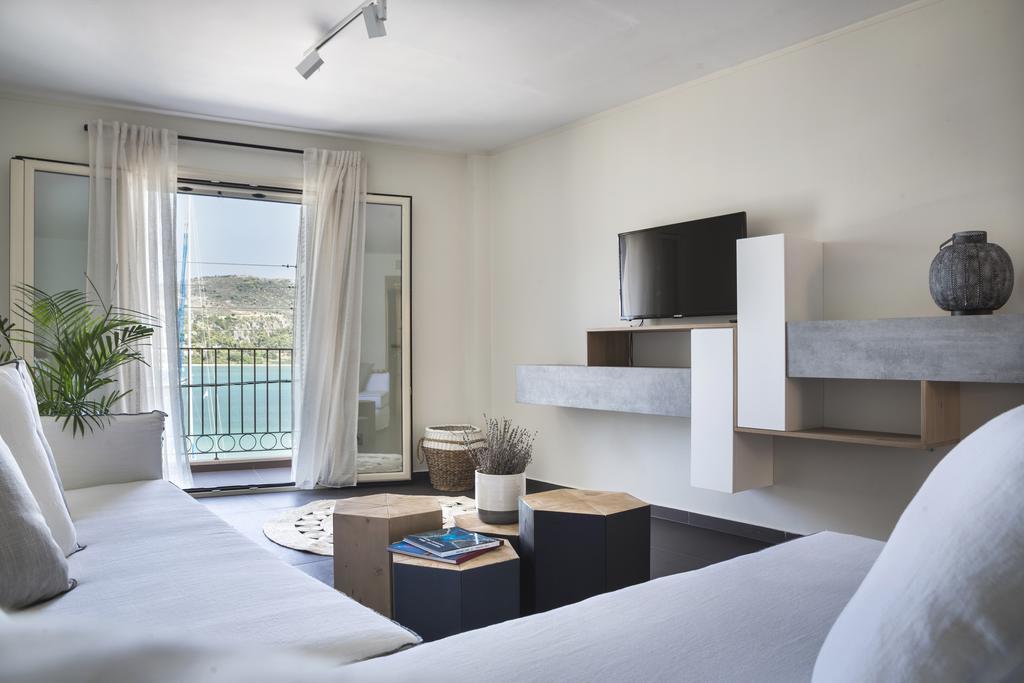 Argostoli Marina Suites Argostoli (Kefalonia) Exterior foto